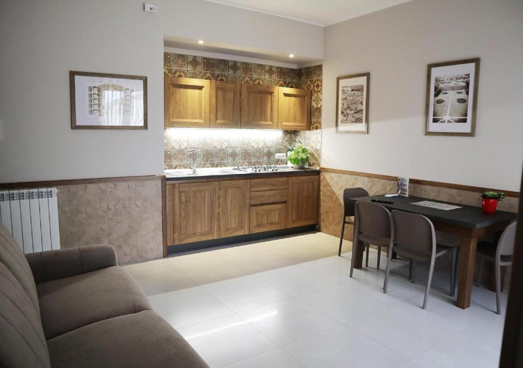 カゼルタ Residenza La Reggia Bed & Breakfast エクステリア 写真